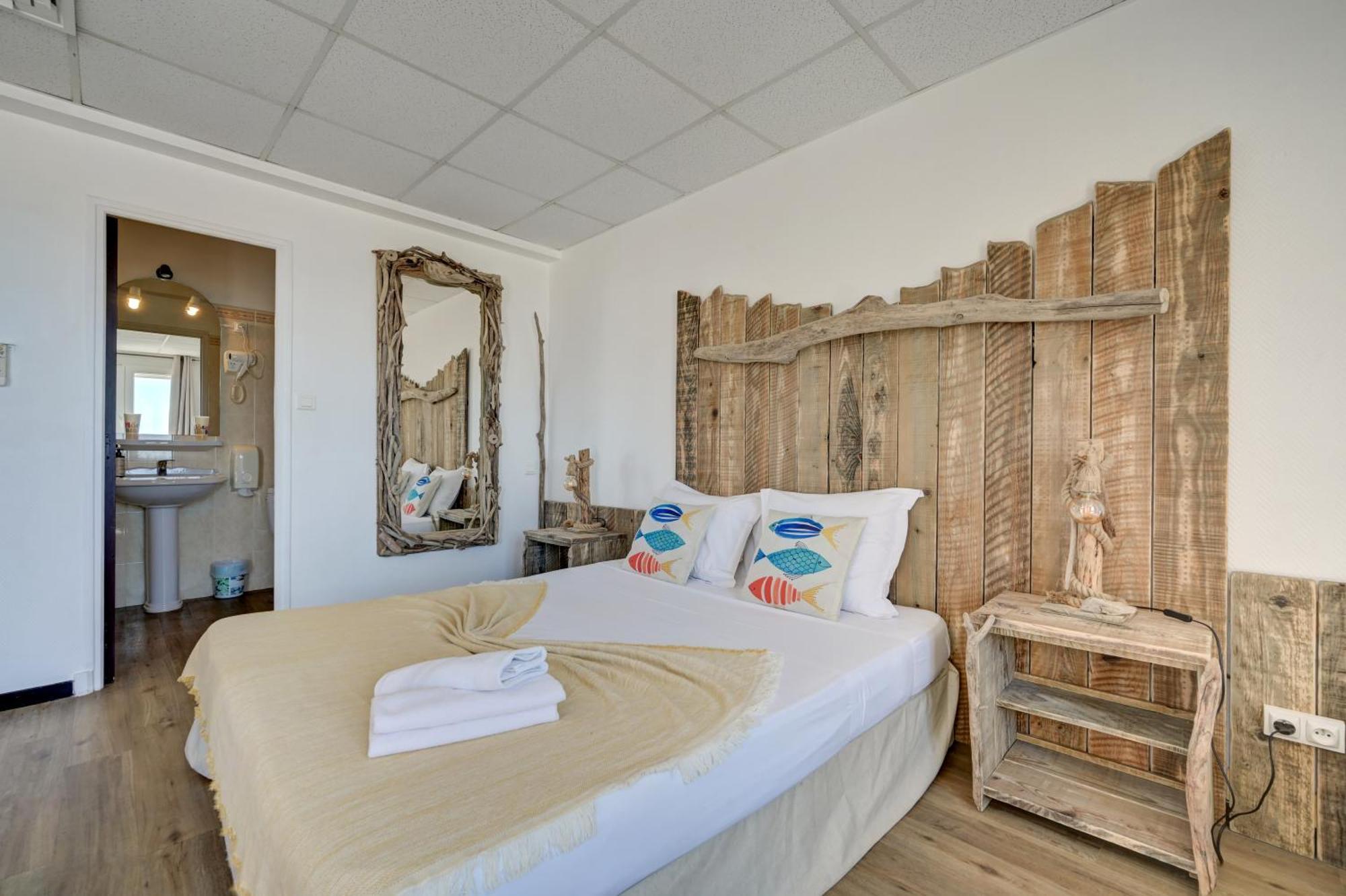 Hotel Camille Saintes-Maries-de-la-Mer Dış mekan fotoğraf